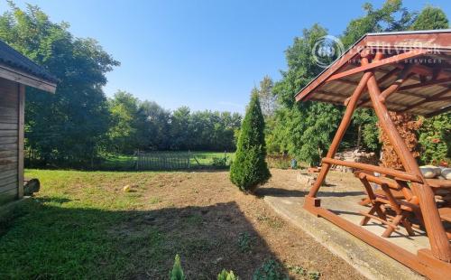 MAĎARSKO - NAGYROZVÁGY PEKNÝ ZREKONŠTRUOVANÝ RD IBA 3 KM OD HRANÍC.
