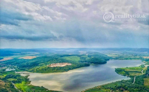 MAĎARSKO - LUXUSNÁ CHATA S ALTÁNKOM A S VÍRIVKOU SUPER LOKALITA.