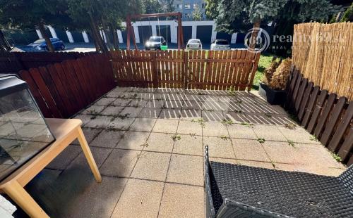 FURČA - 1 IZBOVÝ TEHLOVÝ BYT S TERASOU A PARKOVACÍM MIESTOM.