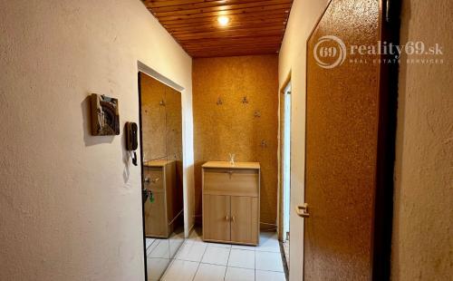 REZERVOVANÉ - TERASA - ONDAVSKÁ - 1 IZBOVÝ BYT 28 M2 -  V TOP LOKALITE