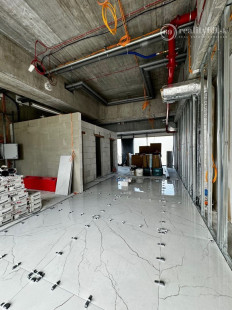 TEHELNÉ POLE - OBCHODNÝ PRIESTOR  90 M2, VHODNÝ NA OBCHOD, GASTRO, SLUŽBY