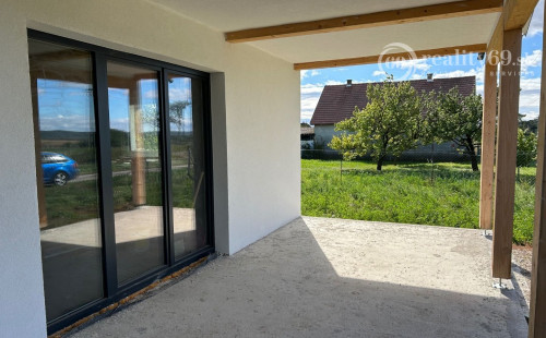 MAĎARSKO - GONC NOVOSTAVBA 4 IZBOVÉHO RD 100 M2, POZEMOK 852 M2