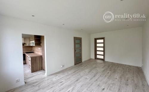 FURČA - KURSKÁ 85 M2, PO REKONŠTRUKCII, LODŽIA, PLASTOVÉ OKNÁ.