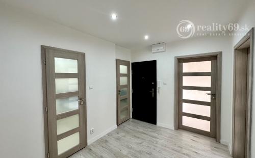 FURČA - KURSKÁ 85 M2, PO REKONŠTRUKCII, LODŽIA, PLASTOVÉ OKNÁ.