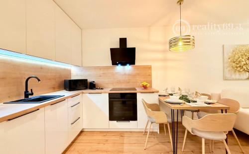 JUH - APARTMÁNY KRIVÁ PRI AUPARKU 2 IZBOVÝ MODERNE ZARIADENÝ BYT