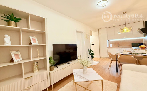 JUH - APARTMÁNY KRIVÁ PRI AUPARKU 2 IZBOVÝ MODERNE ZARIADENÝ BYT