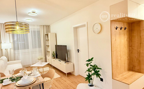 JUH - APARTMÁNY KRIVÁ PRI AUPARKU 2 IZBOVÝ MODERNE ZARIADENÝ BYT