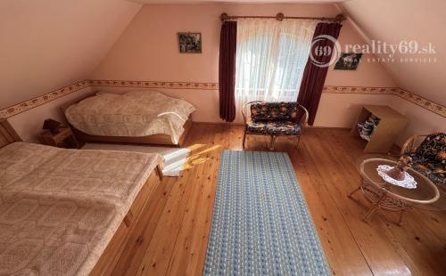 MAĎARSKO - HEJCE SUPER RODINNÝ DOM - PENZIÓN NÁDHERNÉ MIESTO.