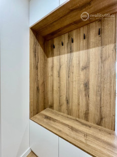 JUH - KRIVÁ -  2 IZBOVÝ SUPER MODERNÝ BYT 35 M2.