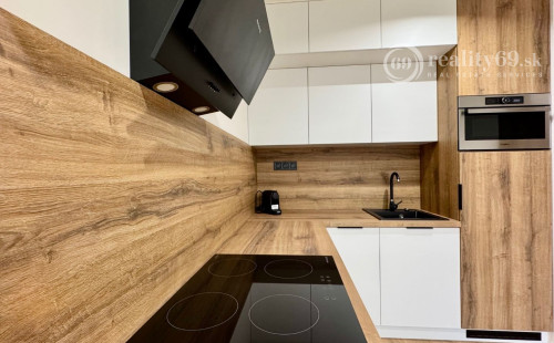 JUH - KRIVÁ -  2 IZBOVÝ SUPER MODERNÝ BYT 35 M2.