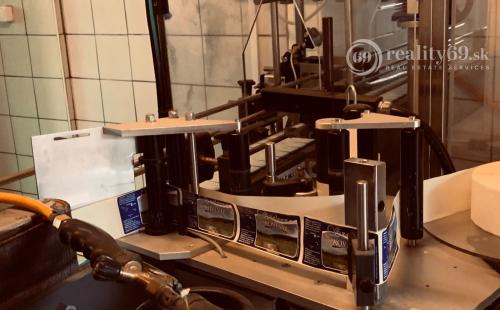 MAĎARSKO - JAZERO RAKACA - INVESTÍCIA DO PLNIČKY MINERÁLNEJ VODY SO ZÁZEMÍM.