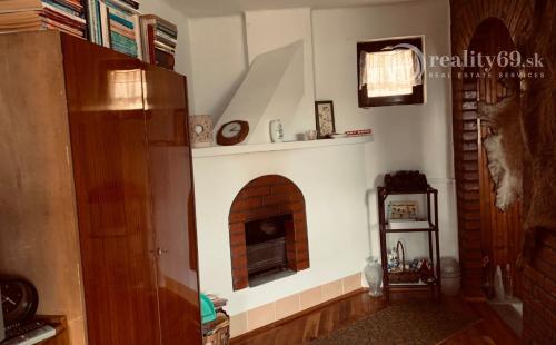 MAĎARSKO - JAZERO RAKACA - INVESTÍCIA DO PLNIČKY MINERÁLNEJ VODY SO ZÁZEMÍM.