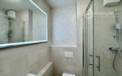 REZERVOVANÉ - JUH - KRIVÁ -  2 IZBOVÝ SUPER MODERNÝ BYT 35 M2.