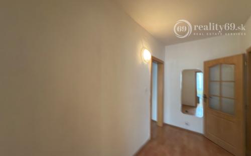 CENTRUM PRI AUPARKU - 3 IZBOVÝ ZARIADENÝ BYT NA LUDMANSKEJ 69 M2, 2XLODŽIA.