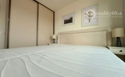 SEVER - ALBELLI - NOVOSTAVBA 2 IZBOVÝ KOMPLETNE ZARIADENÝ TEHLOVÝ BYT.