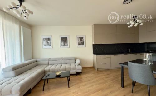 SEVER - ALBELLI - NOVOSTAVBA 2 IZBOVÝ KOMPLETNE ZARIADENÝ TEHLOVÝ BYT.