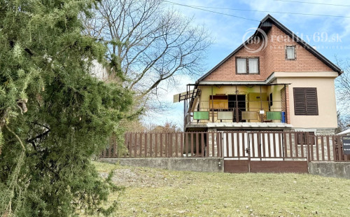 NOVÁ CENA - MAĎARSKO - JAZERO RAKACA - POSCHODOVÁ 3 IZBOVÁ CHATA PRI JAZERE S TERASOU