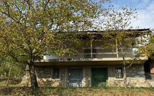 MAĎARSKO - BODVASZILAS VINNÁ PIVNICA, CHATA S POZEMKOM 1500 M2.