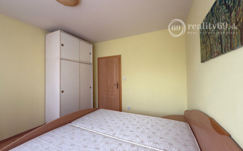 CENTRUM PRI AUPARKU - 3 IZBOVÝ ZARIADENÝ BYT NA LUDMANSKEJ 69 M2, 2XLODŽIA.