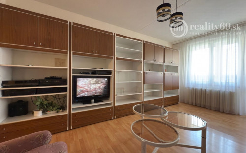 CENTRUM PRI AUPARKU - 3 IZBOVÝ ZARIADENÝ BYT NA LUDMANSKEJ 69 M2, 2XLODŽIA.