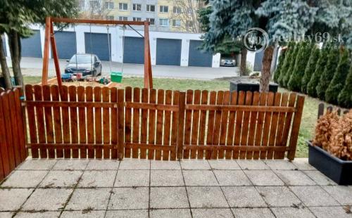 REZERVOVANÉ - FURČA - 1 IZBOVÝ TEHLOVÝ BYT S TERASOU A PARKOVACÍM MIESTOM.
