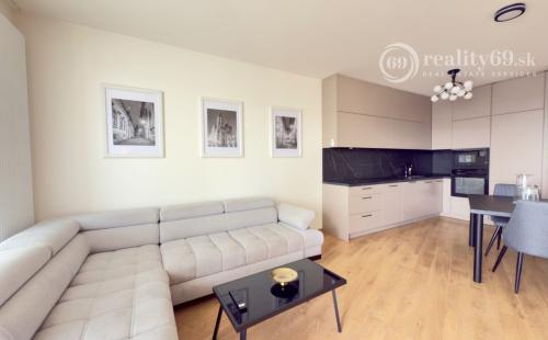 SEVER - ALBELLI - NOVOSTAVBA 2 IZBOVÝ KOMPLETNE ZARIADENÝ TEHLOVÝ BYT.