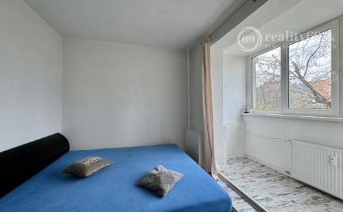 ROSNÁ - PEKNÝ 1,5  IZBOVÝ BYT PO REKONŠTRUKCII - ZARIADENÝ.