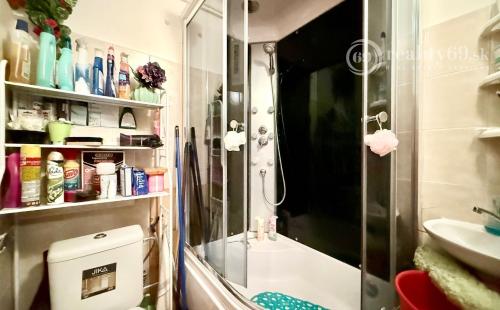 REZERVOVANÉ - CENTRUM MESTA - JESENNÁ PEKNÝ 1 IZBOVÝ BYT VÝBORNÝ STAV.