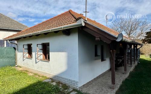 MAĎARSKO - SZÁSZFA VÝBORNÁ OBEC V POHRANIČÍ TOP LOKALITA.