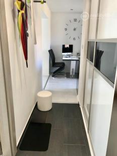 JUH - MODERNÝ ZARIADENÝ 2 IZBOVÝ TEHLOVÝ BYT S BALKÓNOM.