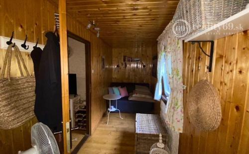 MAĎARSKO - LUXUSNÁ CHATA S LETNOU KUCHYŇOU A BAZÉNOM.