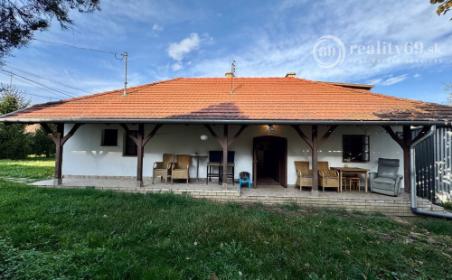 MAĎARSKO - SZÁSZFA VÝBORNÁ OBEC V POHRANIČÍ TOP LOKALITA.