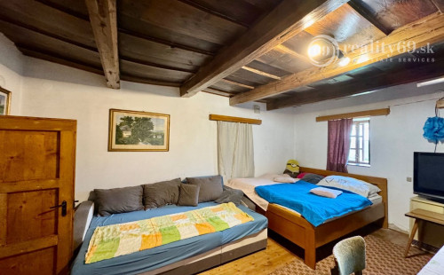 MAĎARSKO - SZÁSZFA VÝBORNÁ OBEC V POHRANIČÍ TOP LOKALITA.