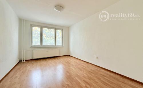 TERASA - POVAŽSKÁ 2 IZBOVÝ BYT TOP INVESTÍCIA 58 M2.