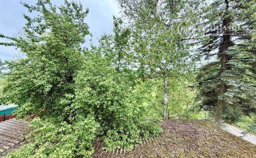 MAĎARSKO - JAZERO RAKACA - POSCHODOVÁ 5 IZBOVÁ CHATA, TERASA, BAZÉN, GARÁŽ.