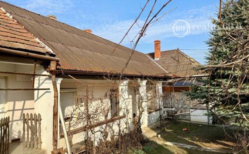 MAĎARSKO - FORRÓ / ENCS - ABÚJDEVECSER  - 4 IZBOVÝ DOM.