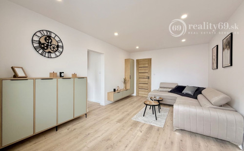 REZERVOVANÉ - KUZMÁNYHO -  KARPATSKÁ 3 IZBOVÝ LUXUSNÝ MODERNÝ BYT 71 M2 V TOP LOKALITE