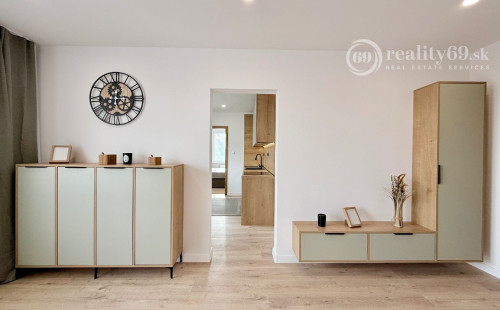 REZERVOVANÉ - KUZMÁNYHO -  KARPATSKÁ 3 IZBOVÝ LUXUSNÝ MODERNÝ BYT 71 M2 V TOP LOKALITE