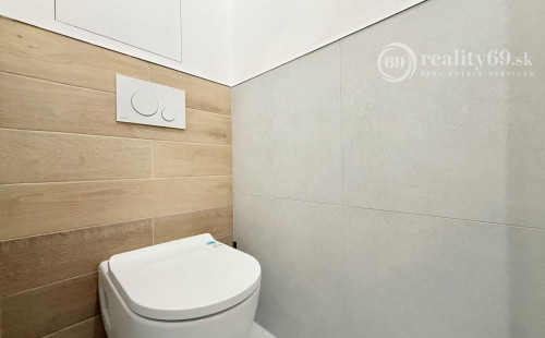 REZERVOVANÉ - KUZMÁNYHO -  KARPATSKÁ 3 IZBOVÝ LUXUSNÝ MODERNÝ BYT 71 M2 V TOP LOKALITE