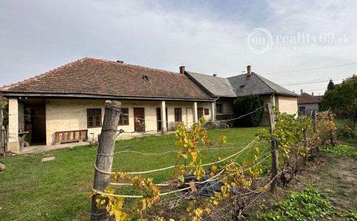 MAĎARSKO - ENCS SUPER DVOJGENERAČNÝ DOM  S ROZLOHOU 120 M2 + 120 M2