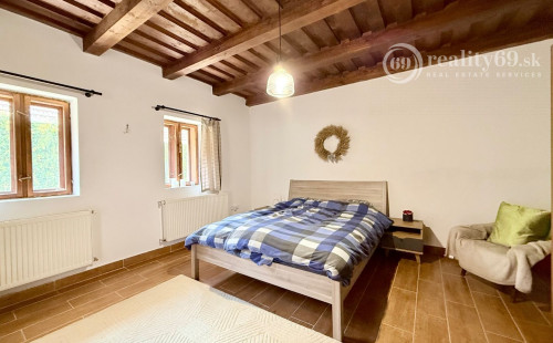 MAĎARSKO - TORNASZENTANDRÁS LUXUSNÁ CHALUPA PO REKONŠTRUKCII.