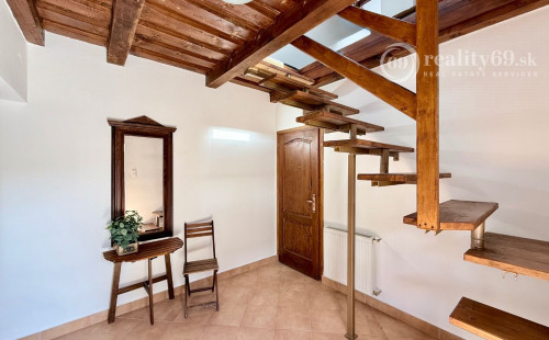 MAĎARSKO - TORNASZENTANDRÁS LUXUSNÁ CHALUPA PO REKONŠTRUKCII.