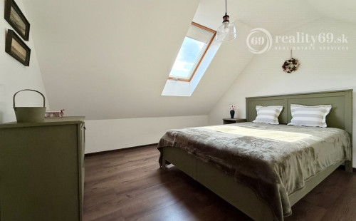 MAĎARSKO - TORNASZENTANDRÁS LUXUSNÁ CHALUPA PO REKONŠTRUKCII.