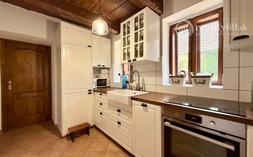 MAĎARSKO - TORNASZENTANDRÁS LUXUSNÁ CHALUPA PO REKONŠTRUKCII.