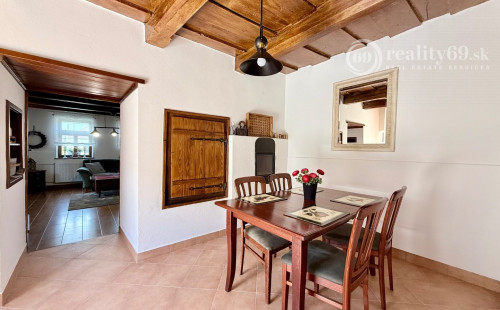 MAĎARSKO - TORNASZENTANDRÁS LUXUSNÁ CHALUPA PO REKONŠTRUKCII.