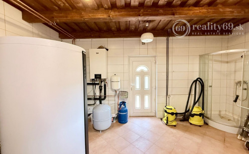 MAĎARSKO - TORNASZENTANDRÁS LUXUSNÁ CHALUPA PO REKONŠTRUKCII.