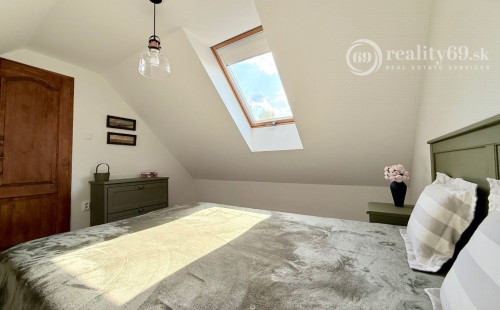 MAĎARSKO - TORNASZENTANDRÁS LUXUSNÁ CHALUPA PO REKONŠTRUKCII.