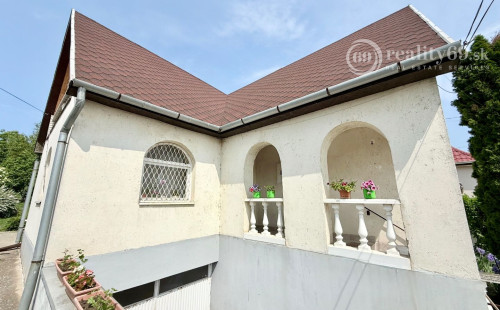 MAĎARSKO FORRÓ - SUPER 5 IZBOVÝ RD SO ZÁHRADOU