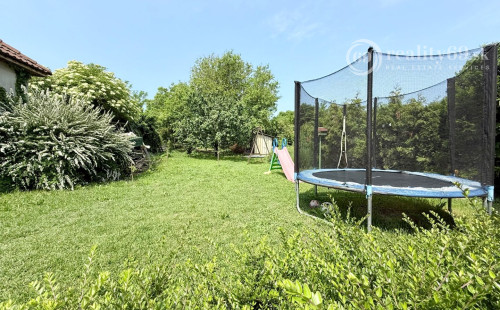 MAĎARSKO FORRÓ - SUPER 5 IZBOVÝ RD SO ZÁHRADOU