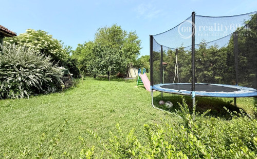 MAĎARSKO FORRÓ - SUPER 5 IZBOVÝ RD SO ZÁHRADOU